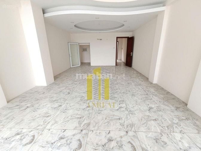 🏢 CHO THUÊ NHÀ VĂN PHÒNG HẦM, THANG MÁY, 5 LẦU – GIÁ CHỈ 30 TRIỆU