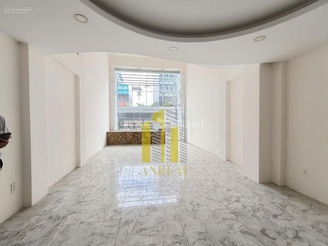 🏢 CHO THUÊ NHÀ VĂN PHÒNG HẦM, THANG MÁY, 5 LẦU – GIÁ CHỈ 30 TRIỆU