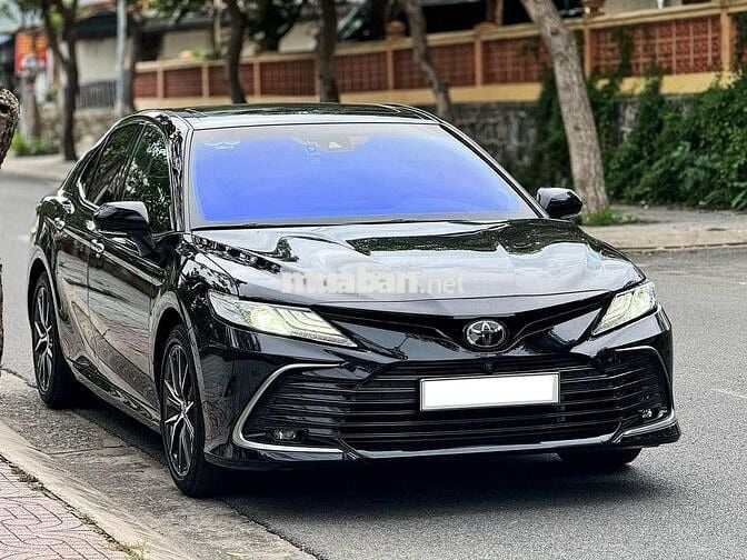 Toyota Camry 2024 2.5Q - Lướt 14,000 Km như mới.