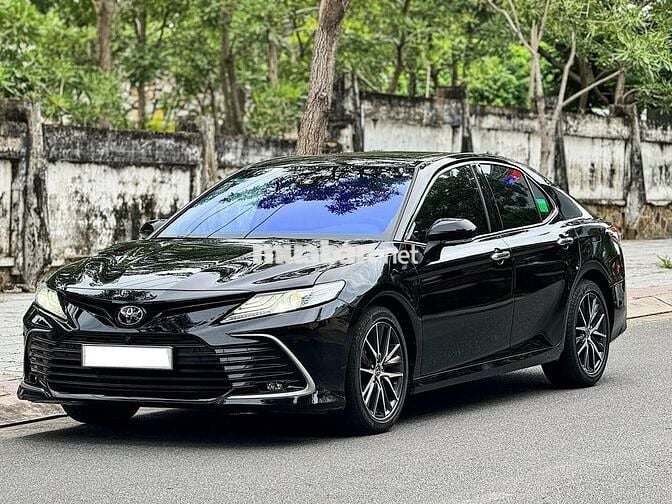 Toyota Camry 2024 2.5Q - Lướt 14,000 Km như mới.