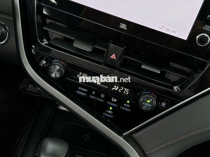 Toyota Camry 2024 2.5Q - Lướt 14,000 Km như mới.