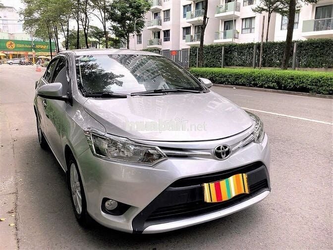 Bán Vios 1.5E 2018 màu bạc Zin xe gia đình: 265tr