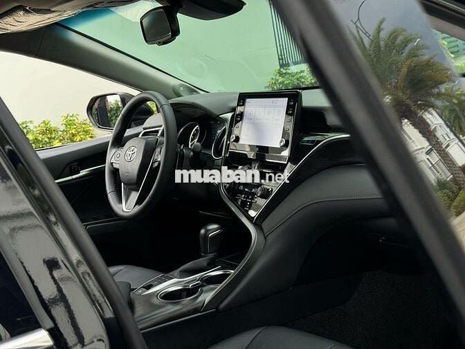 Toyota Camry 2024 2.5Q - Lướt 14,000 Km như mới.