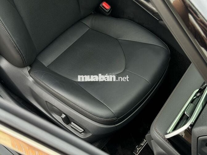 Toyota Camry 2024 2.5Q - Lướt 14,000 Km như mới.