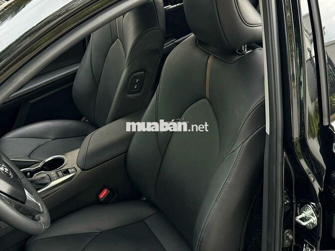 Toyota Camry 2024 2.5Q - Lướt 14,000 Km như mới.