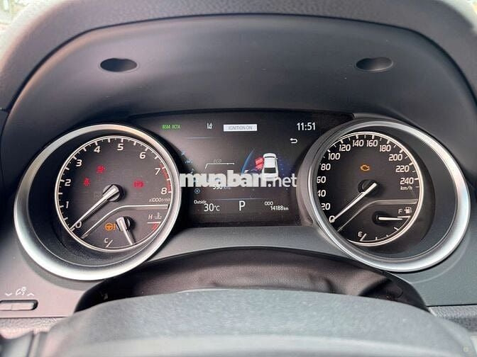 Toyota Camry 2024 2.5Q - Lướt 14,000 Km như mới.