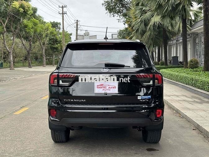 🚘 Ford Everest 2022 Titanium 4x4 1 chủ siêu đẹp 🚘