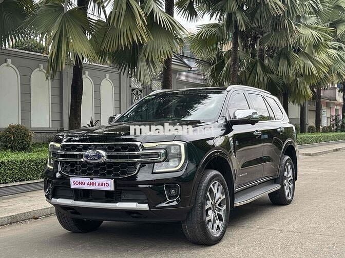 🚘 Ford Everest 2022 Titanium 4x4 1 chủ siêu đẹp 🚘