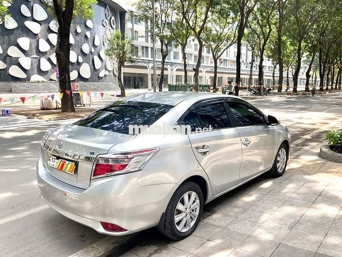 Bán Vios 1.5E 2018 màu bạc Zin xe gia đình: 265tr