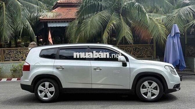 Chevrolet Orlando Bạc 7 chỗ