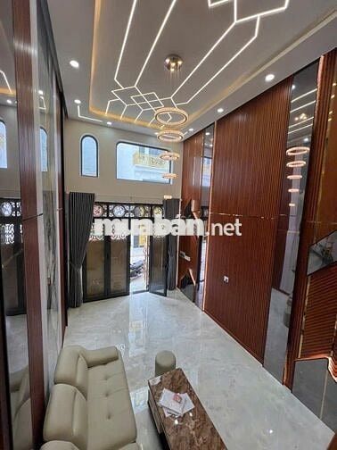 SIÊU PHẨM NHÀ PHỐ  5 TẦNG SẴN THANG MÁY NỘI THẤT CAO CẤP