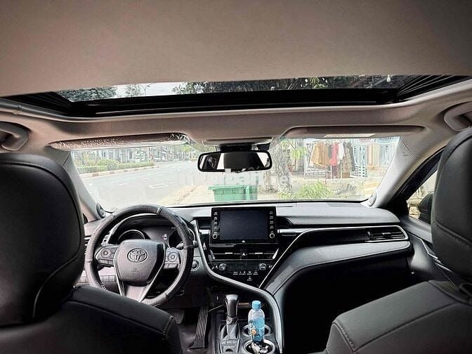 🚘 Toyota Camry 2.5Q 2023 Đen 14.000 km
