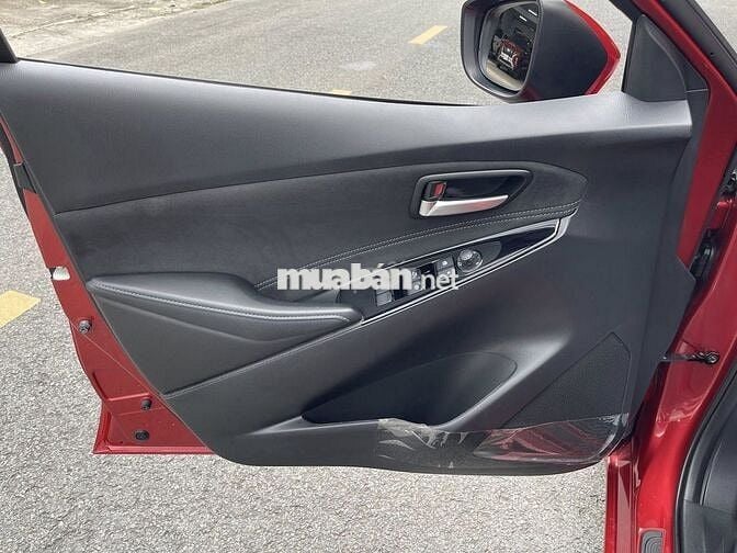 Mazda 2 Luxury 2022 Đỏ Candy Siêu Lướt 5.200km