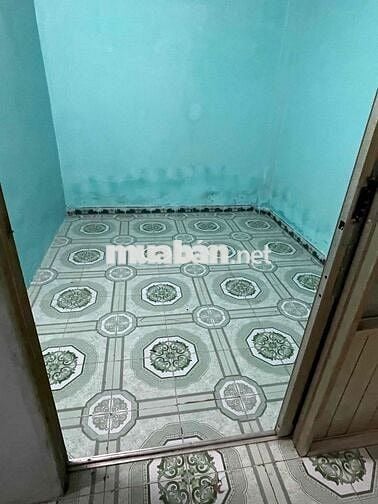 Cho thuê nhà 4 x25-1 phong -1 gac gần chợ đầu mối  xtt32