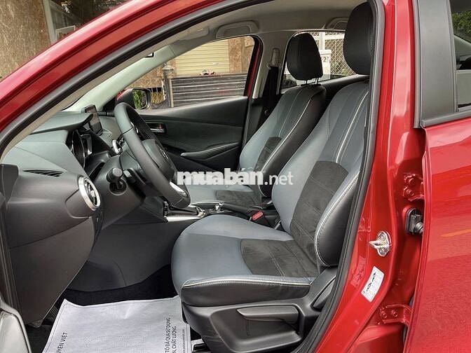 Mazda 2 Luxury 2022 Đỏ Candy Siêu Lướt 5.200km