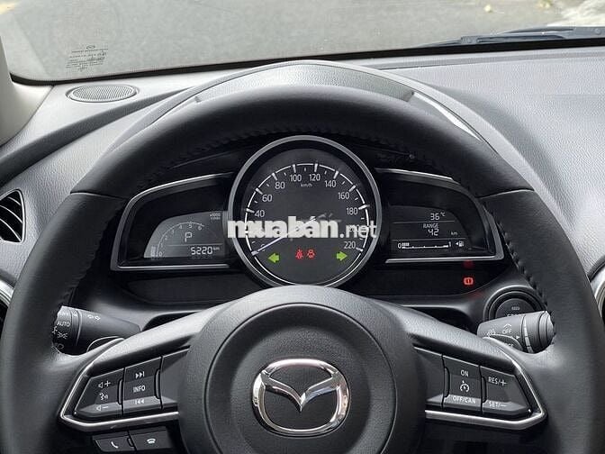 Mazda 2 Luxury 2022 Đỏ Candy Siêu Lướt 5.200km