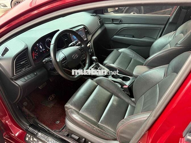 Hyundai Elantra 2018 1.6 AT Sport - 51000 km