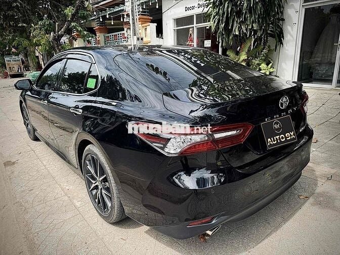 🚘 Toyota Camry 2.5Q 2023 Đen 14.000 km