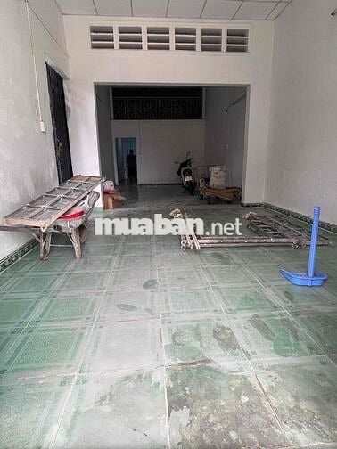 Cho thuê nhà 4 x25-1 phong -1 gac gần chợ đầu mối  xtt32