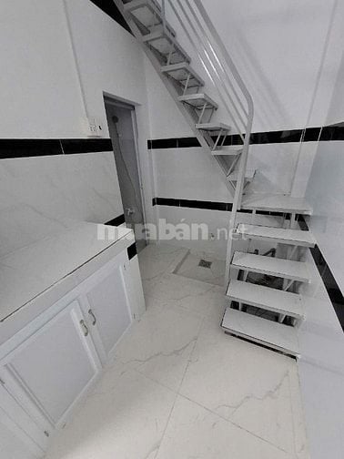 Chuyển công việc cần bán gấp căn nhà. Trệt lầu 