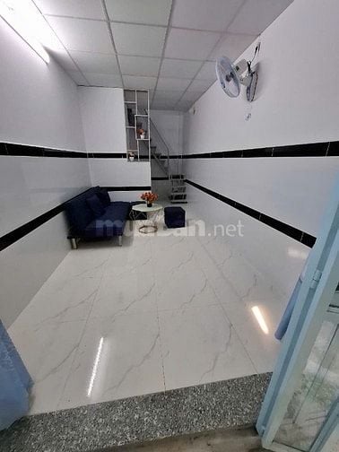 Chuyển công việc cần bán gấp căn nhà. Trệt lầu 