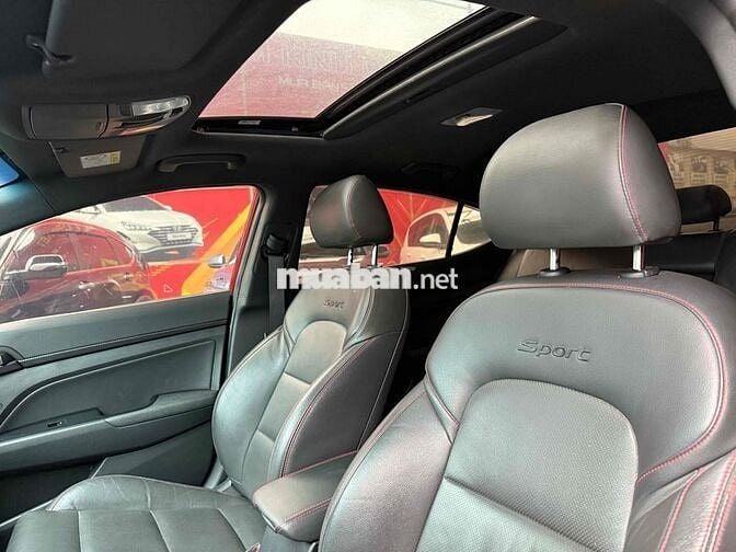 Hyundai Elantra 2018 1.6 AT Sport - 51000 km