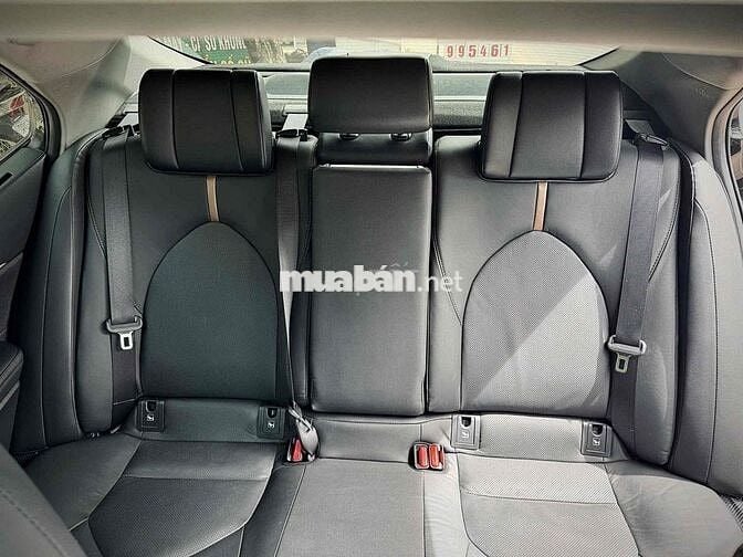 🚘 Toyota Camry 2.5Q 2023 Đen 14.000 km