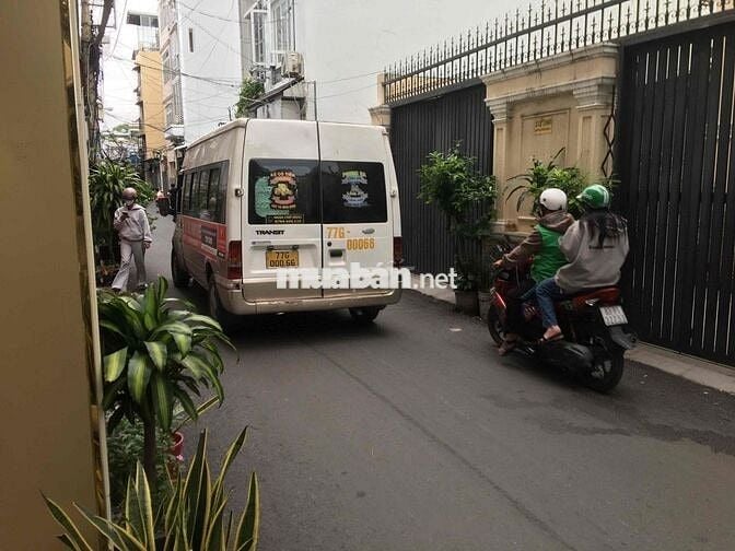 Cho thuê MB HXH ngay trung tâm Q.1, khu phố Tây buôn bán sầm uất