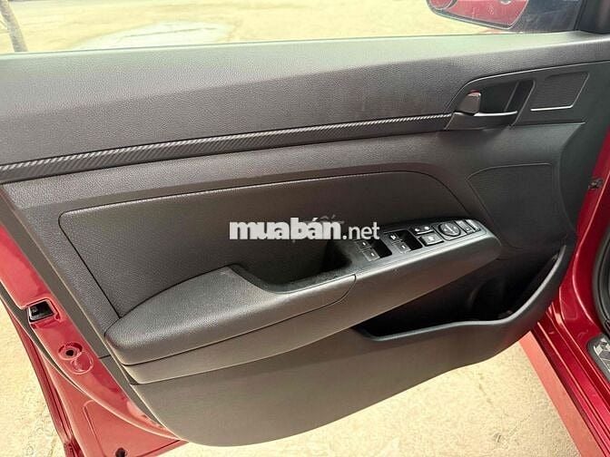 Hyundai Elantra 2018 1.6 AT Sport - 51000 km