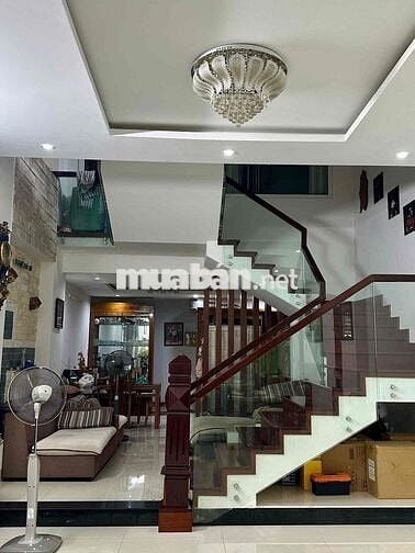 Cho thuê nhà 3 tầng đường 7m5 HOÀ THỌ ĐÔNG- FULL NỘI THẤT XỊN 3pn, 3wc