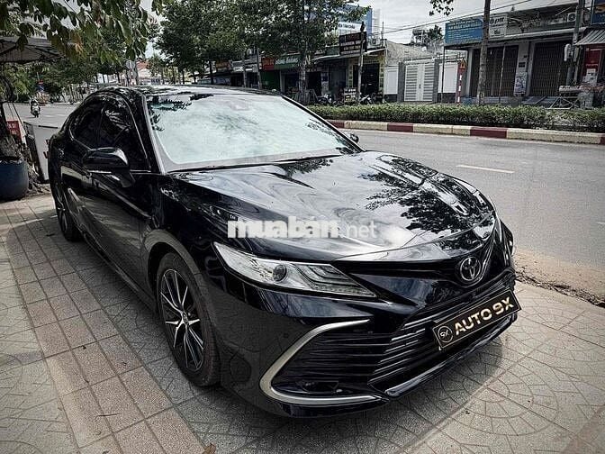 🚘 Toyota Camry 2.5Q 2023 Đen 14.000 km