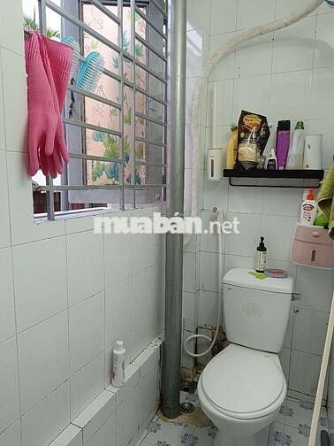 Cần cho thuê phòng có ban công