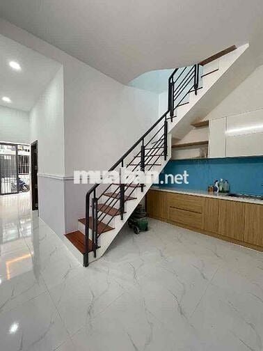 Bán nhà 2 tầng, 3PN ( có phòng trệt ), đường 14 thông Lê Văn Quới