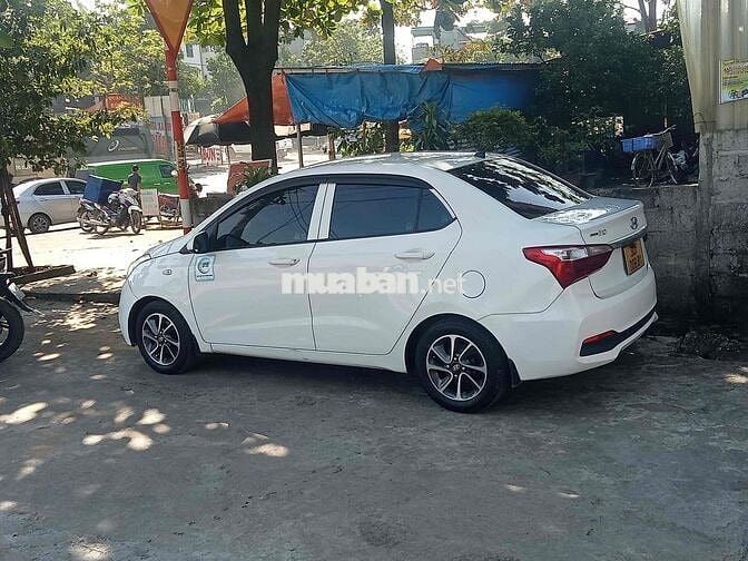 Hyundai Grand i10 2017 Sedan 1.2 MT - 200000 km