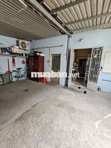 CẦN CHO THUÊ GẤP CĂN NHÀ CẤP 4 GẦN NGAY TRƯỜNG MẦM NON CÚC HỌA MI.