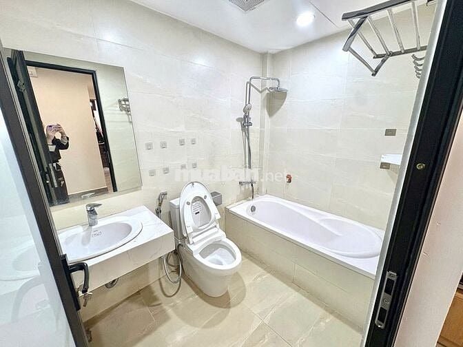 CHO THUÊ STUDIO VÀ 1N1K BAN CÔNG MỚI TINH NGAY LOTTE HÀ NỘI, KIM MÃ