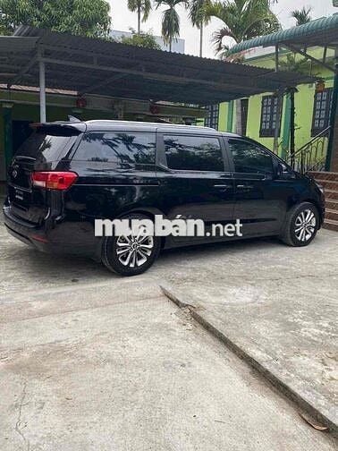 Kia Sedona 2016 2.2L DAT - 80000 km