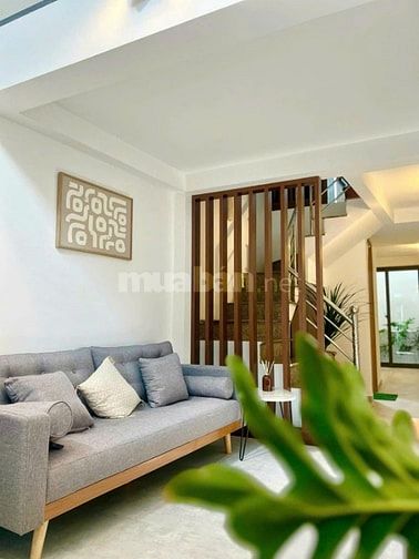 Bán nhà cực rẻ đường Trần Bình Trọng, Quận 5, 49m2,SHR giá 3 tỷ 850 TL