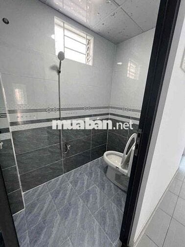 nhà 4x15m 1 lầu 3pn 2wc, hẻm xe hơi đường Liên Khu 5 6. Bình Tân
