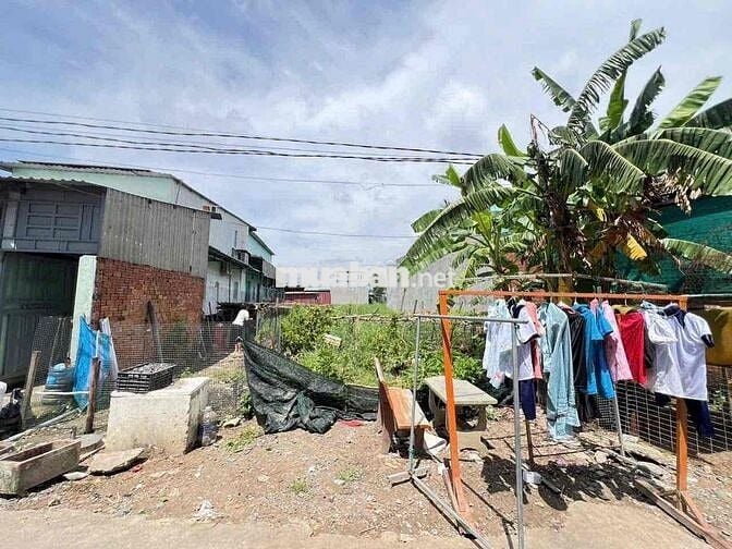 Đất Sát kcn Tân Đức 5x25m giá 1ty250