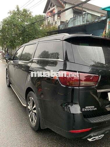 Kia Sedona 2016 2.2L DAT - 80000 km