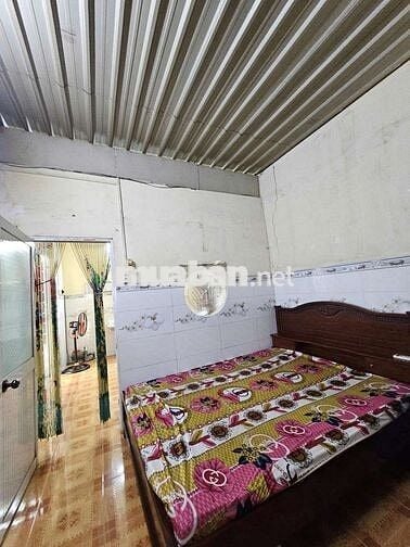 CẦN CHO THUÊ GẤP CĂN NHÀ CẤP 4 GẦN NGAY TRƯỜNG MẦM NON CÚC HỌA MI.