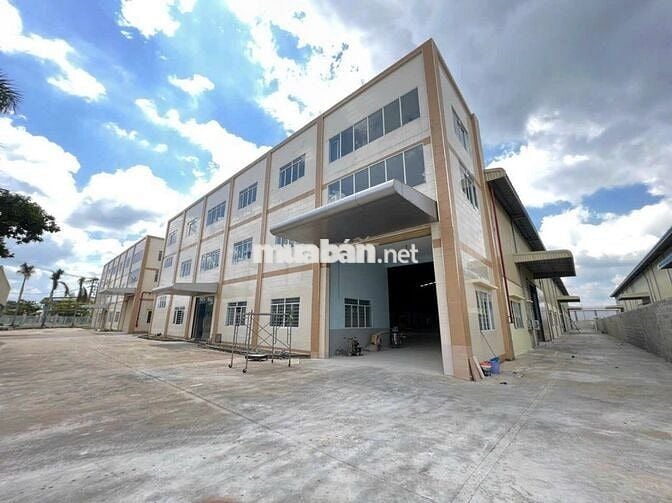 BÁN XƯỞNG GÓC 2 MẶT TIỀN KCN TÂN ĐÔ, LONG AN