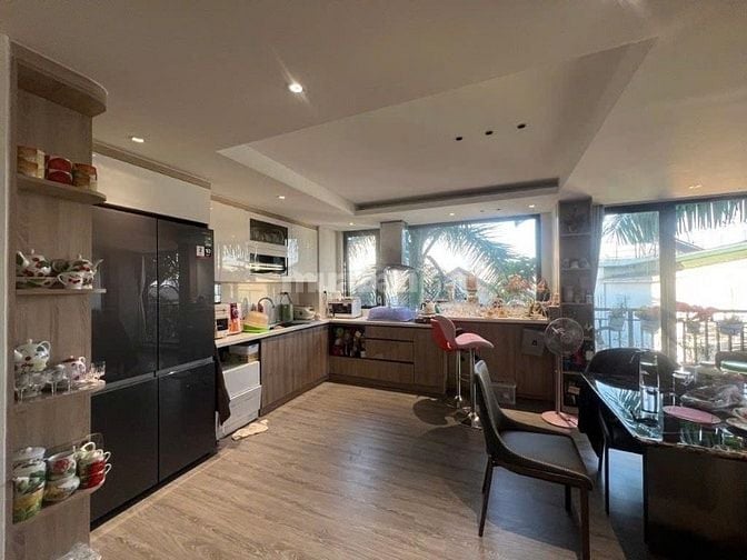 Bán nhà 7 tầng, lô góc, phố Vũ Hữu, quận Thanh Xuân