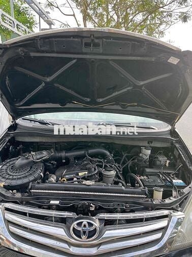 Toyota Innova 2006 G - 158000 km