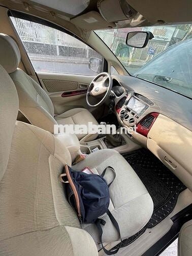 Toyota Innova 2006 G - 158000 km