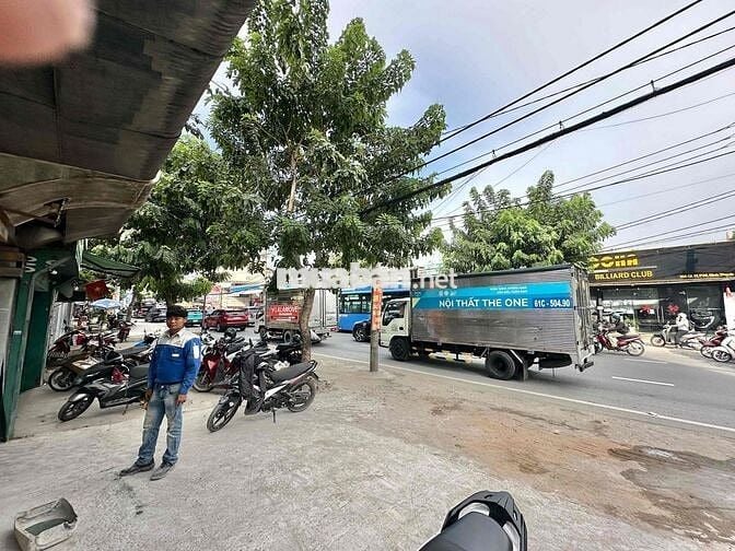 Mặt Bằng Sát BX Miền Đông, Chính Chủ Cho Thuê Rẻ