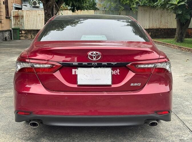 Toyota Camry 2.5Q Đỏ hỗ trợ ngân hàng