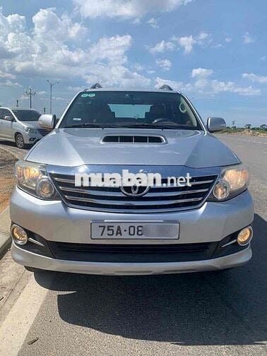 Toyota Fortuner 2016 2.4G 4x2 MT - 88000 km