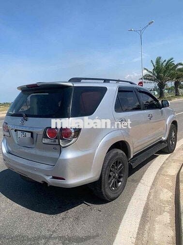 Toyota Fortuner 2016 2.4G 4x2 MT - 88000 km